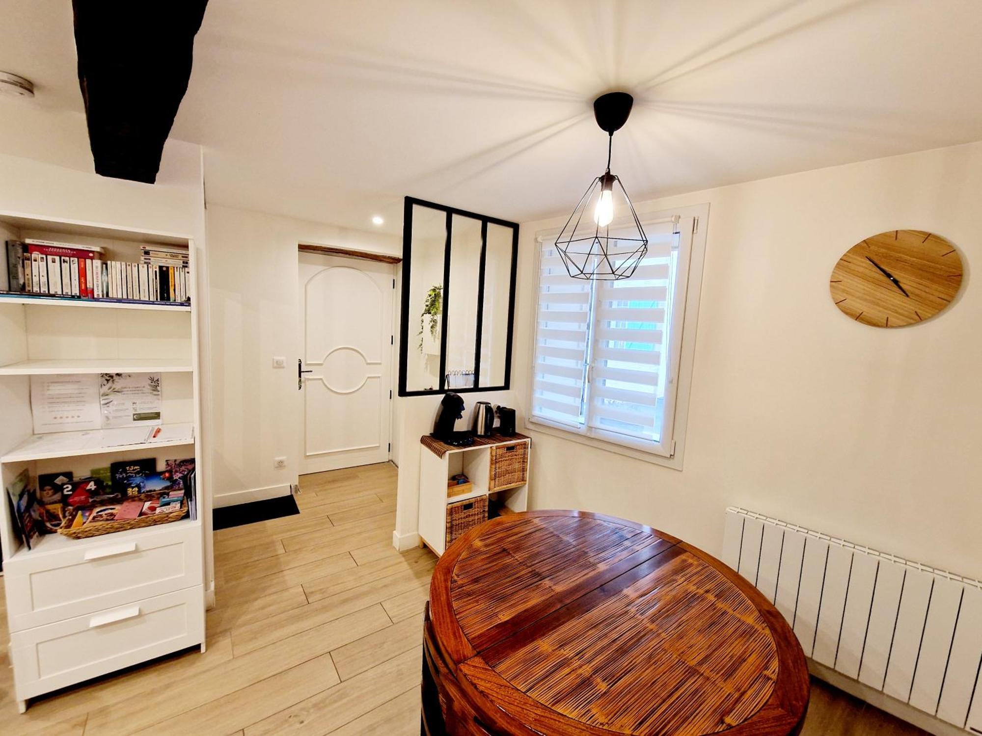 Studio Entierement Equipe Cailloux-sur-Fontaines Exterior foto